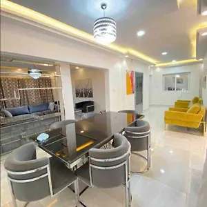 Luxe Idéalement Situé à , Dakar Sénégal